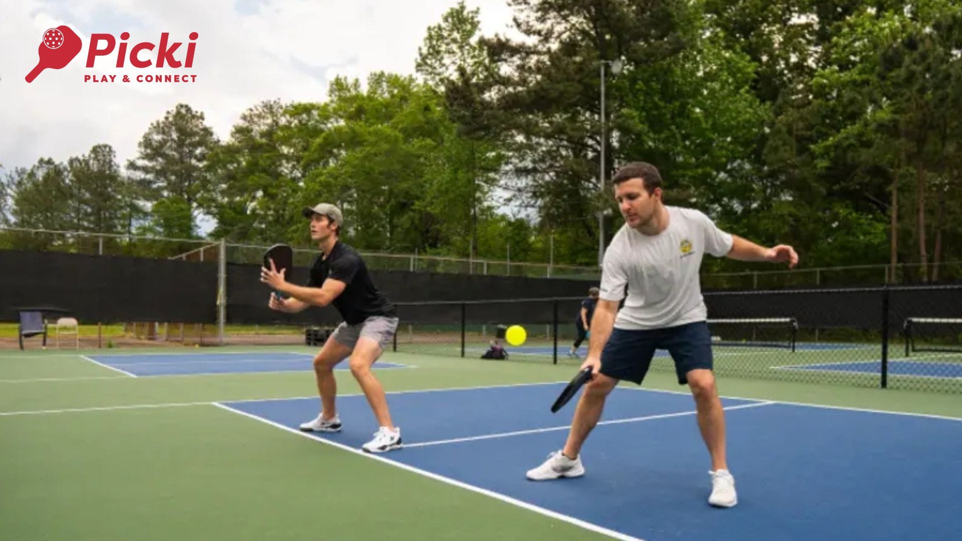 Cần chuẩn bị những gì để thực hiện bài tập pickleball với tường